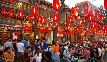 在嘈杂的环境下就餐会影响人的心情和食欲